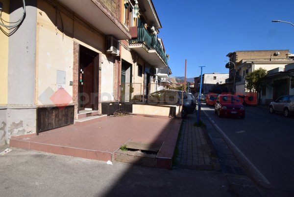negozio in vendita a Nocera Inferiore