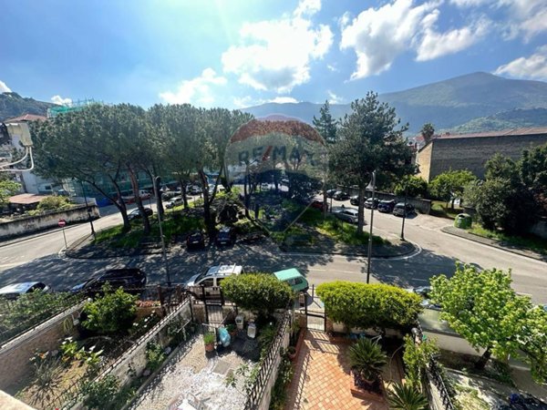 casa indipendente in vendita a Nocera Inferiore