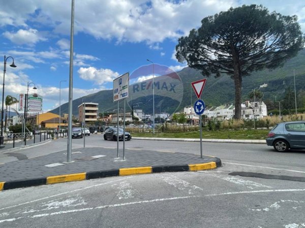 negozio in vendita a Nocera Inferiore