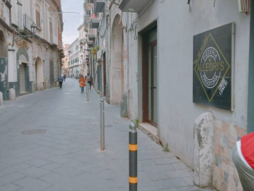 negozio in vendita a Nocera Inferiore