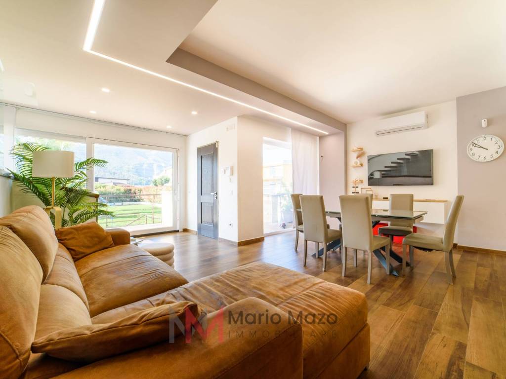 casa indipendente in vendita a Nocera Inferiore