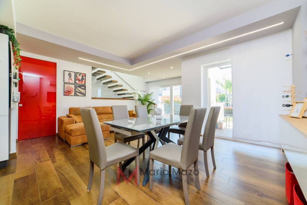 casa indipendente in vendita a Nocera Inferiore