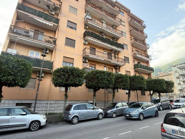 intera palazzina in vendita a Nocera Inferiore