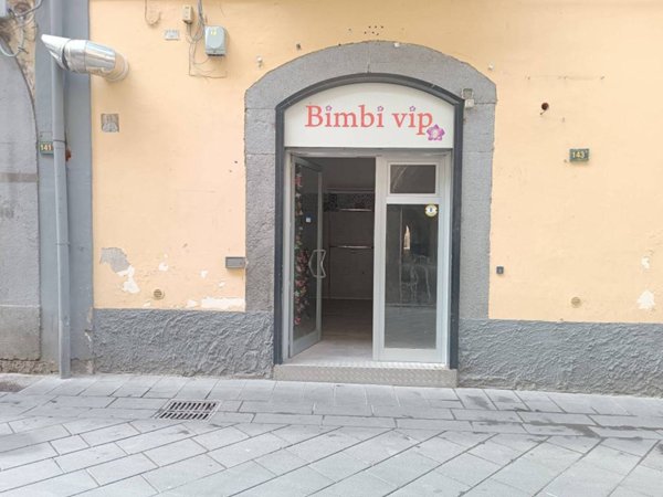 negozio in vendita a Nocera Inferiore