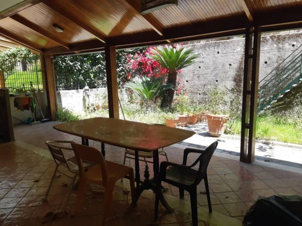 casa indipendente in vendita a Nocera Inferiore