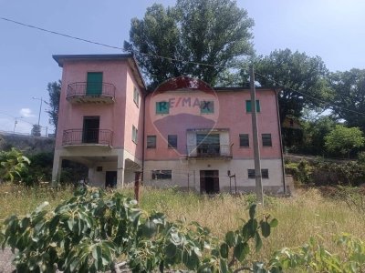 casa indipendente in vendita a Nocera Inferiore
