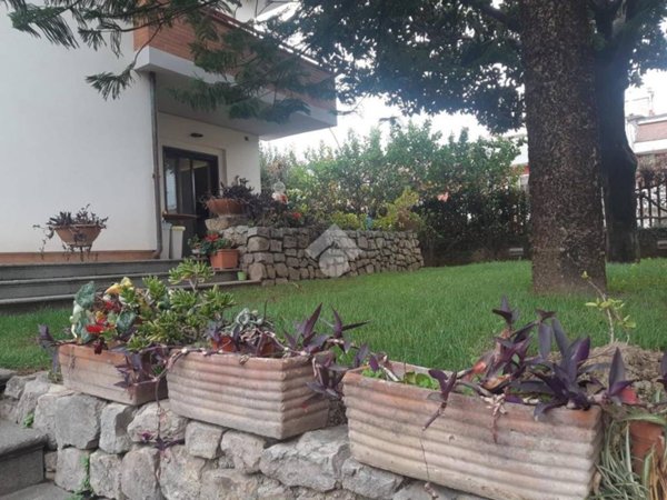 casa indipendente in vendita a Nocera Inferiore