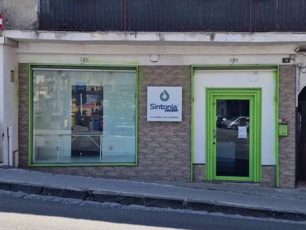 negozio in vendita a Nocera Inferiore