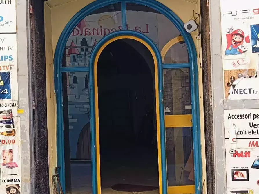 locale commerciale in vendita a Nocera Inferiore