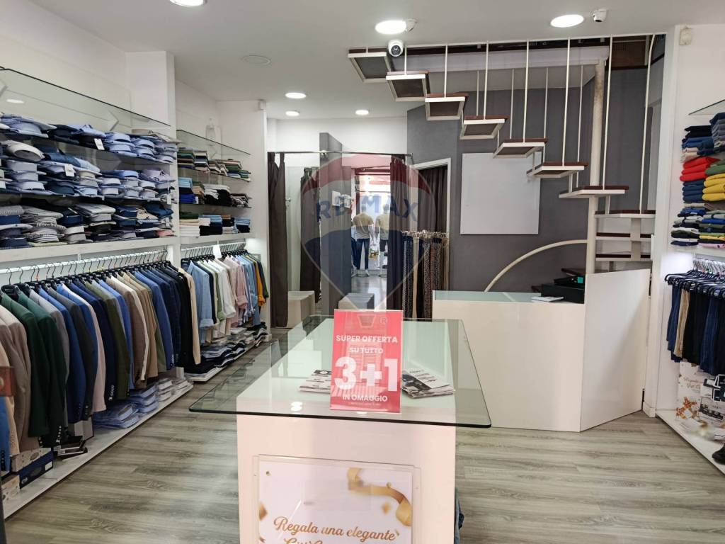 negozio in vendita a Nocera Inferiore