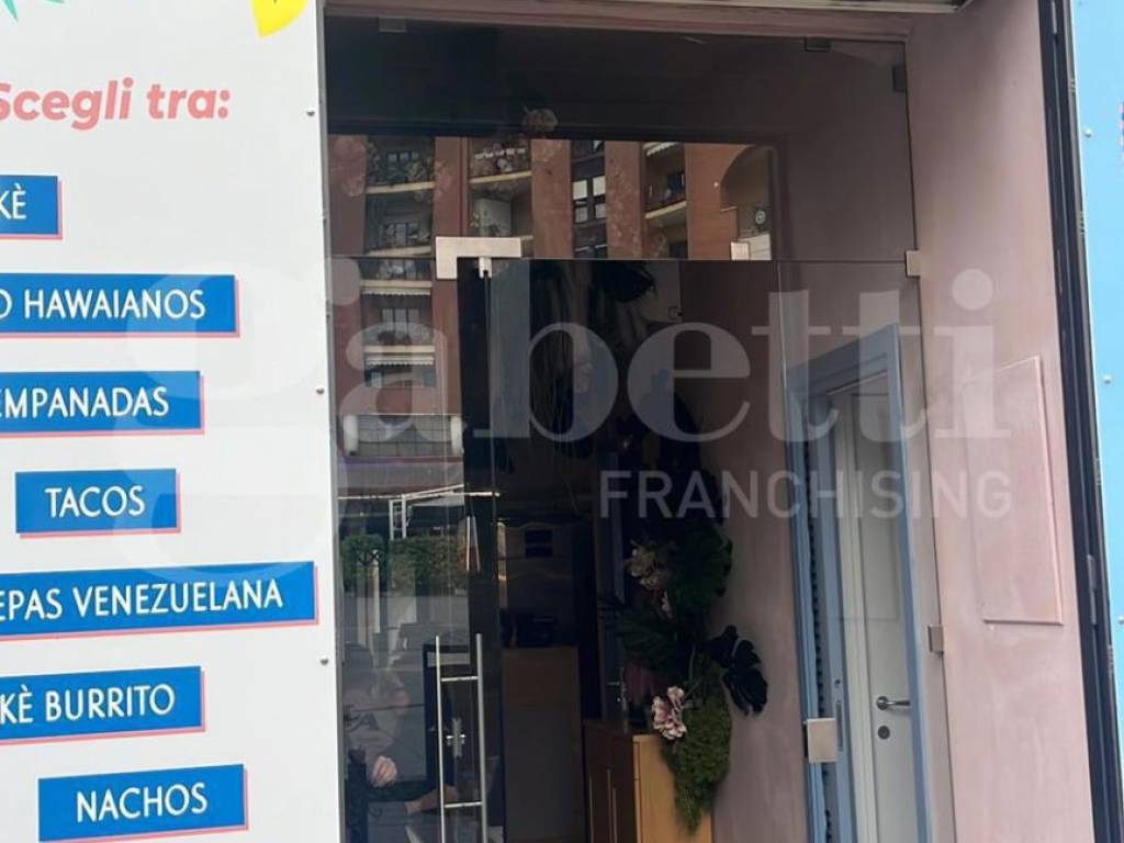 negozio in vendita a Nocera Inferiore