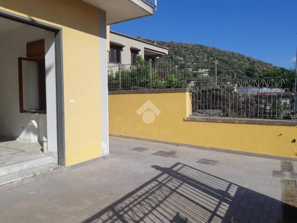 casa indipendente in vendita a Nocera Inferiore