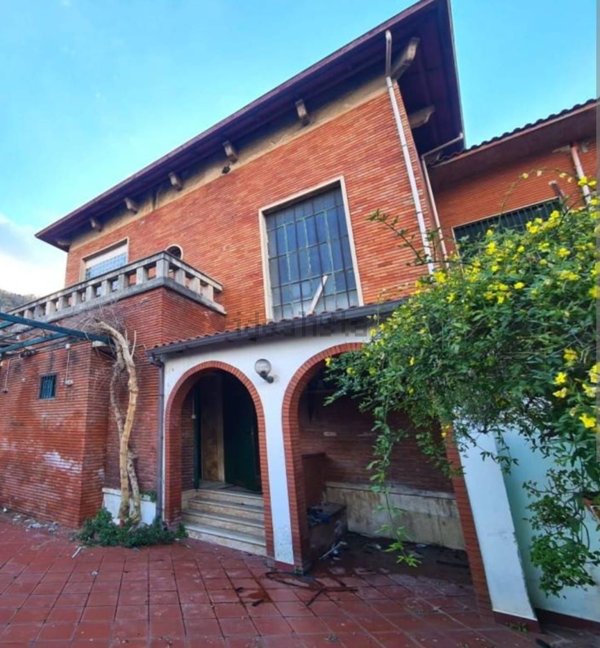 negozio in vendita a Nocera Inferiore