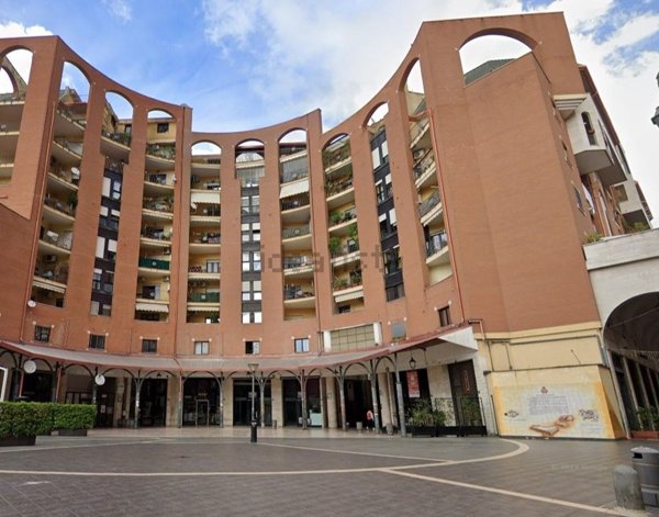 locale commerciale in vendita a Nocera Inferiore