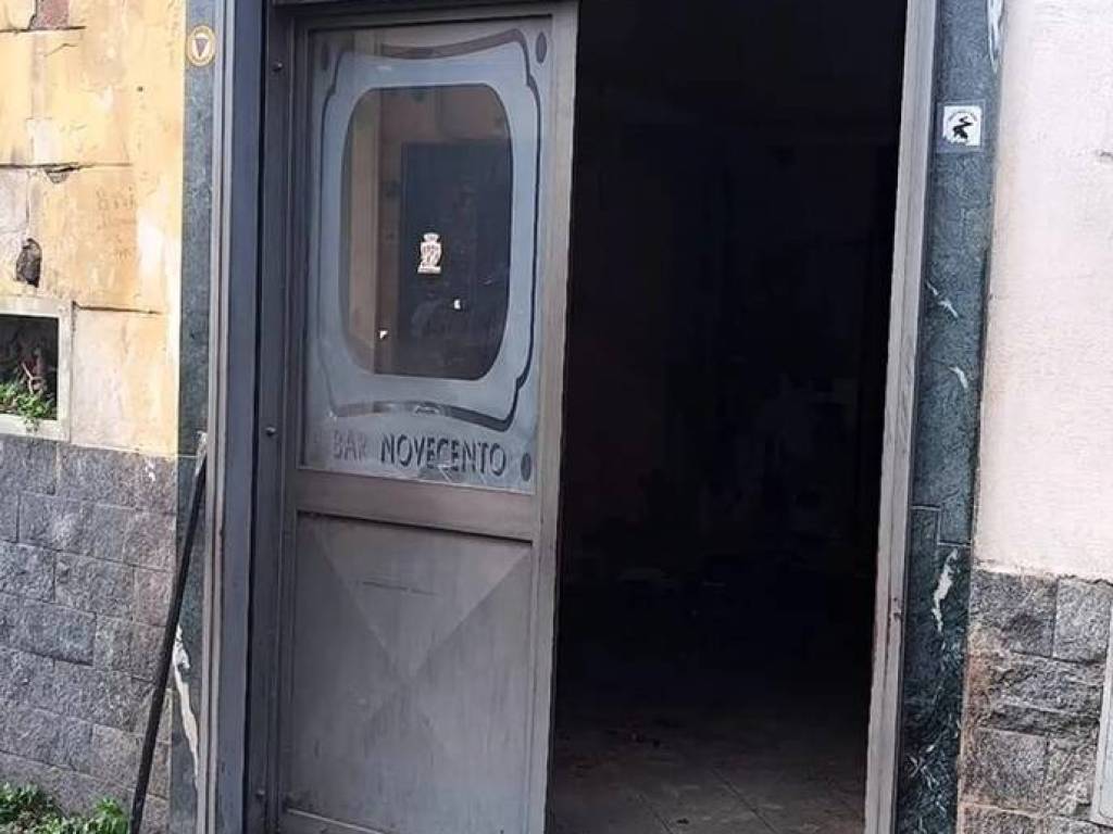 negozio in vendita a Nocera Inferiore
