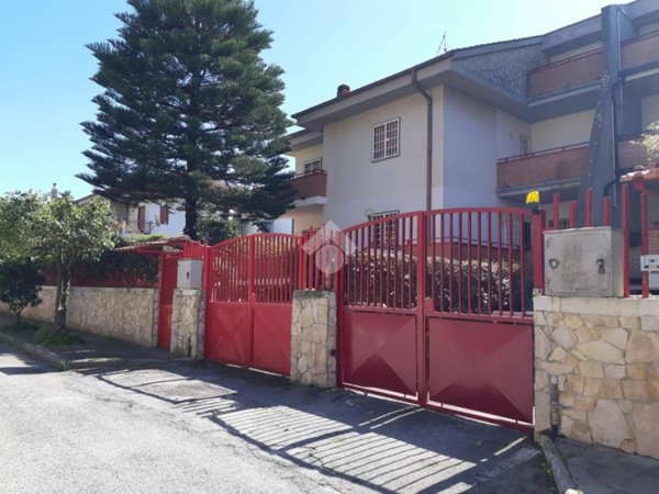 casa indipendente in vendita a Nocera Inferiore