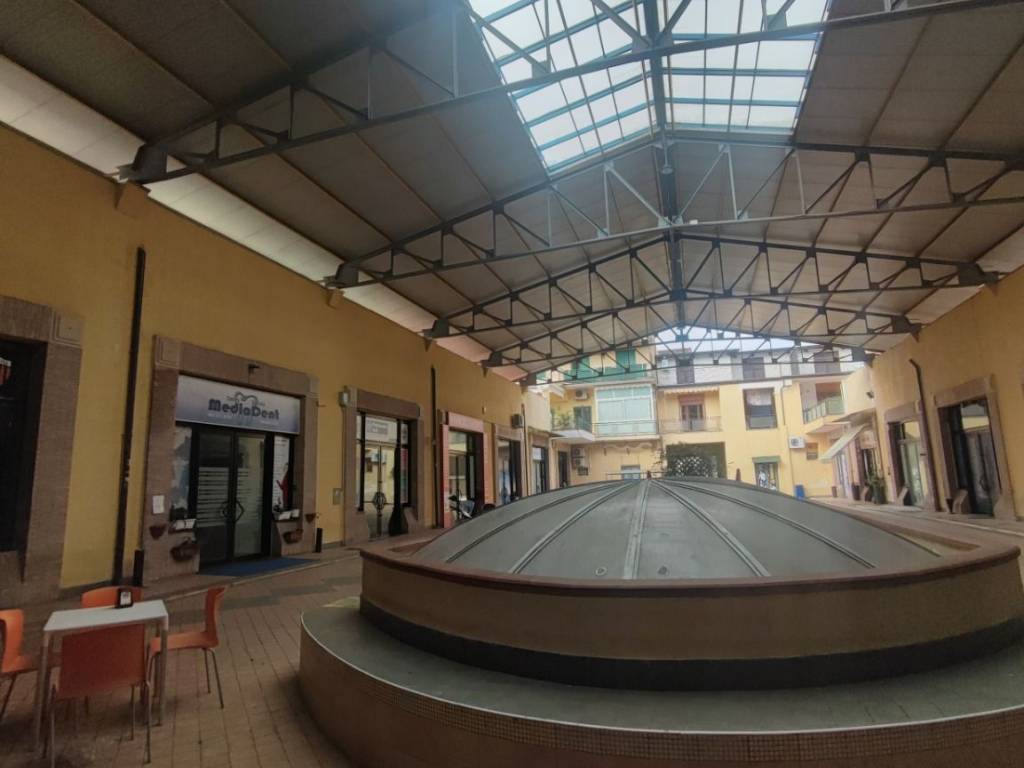 negozio in vendita a Nocera Inferiore