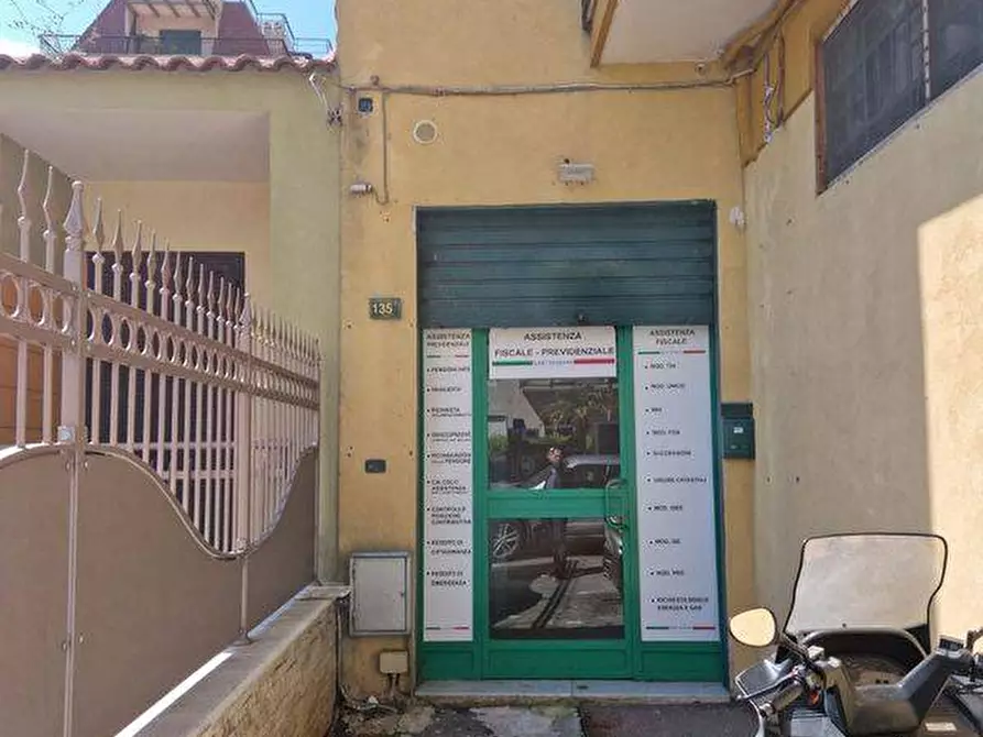 locale commerciale in vendita a Nocera Inferiore
