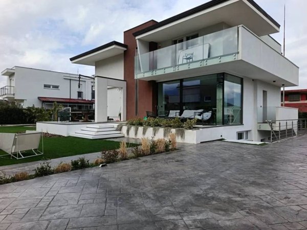 casa indipendente in vendita a Nocera Inferiore