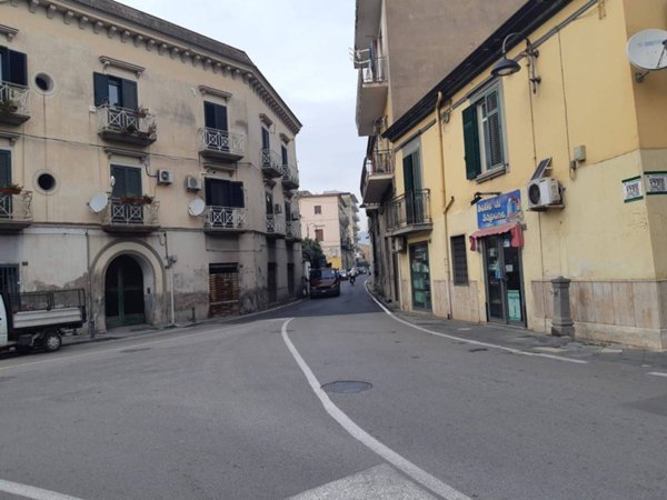 negozio in vendita a Nocera Inferiore