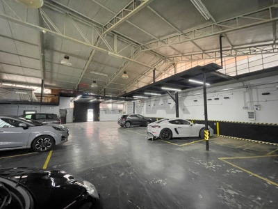 locale commerciale in vendita a Nocera Inferiore