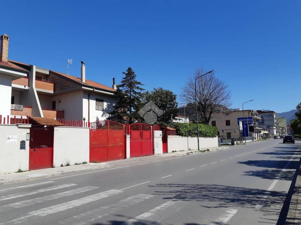casa indipendente in vendita a Nocera Inferiore