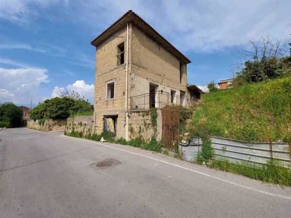 casa indipendente in vendita a Nocera Inferiore