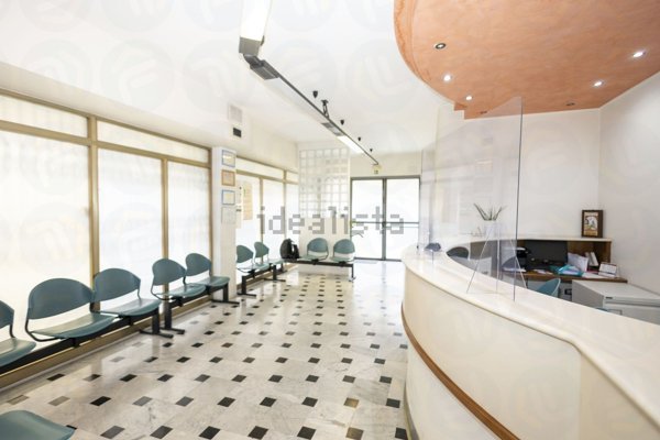 locale commerciale in vendita a Nocera Inferiore