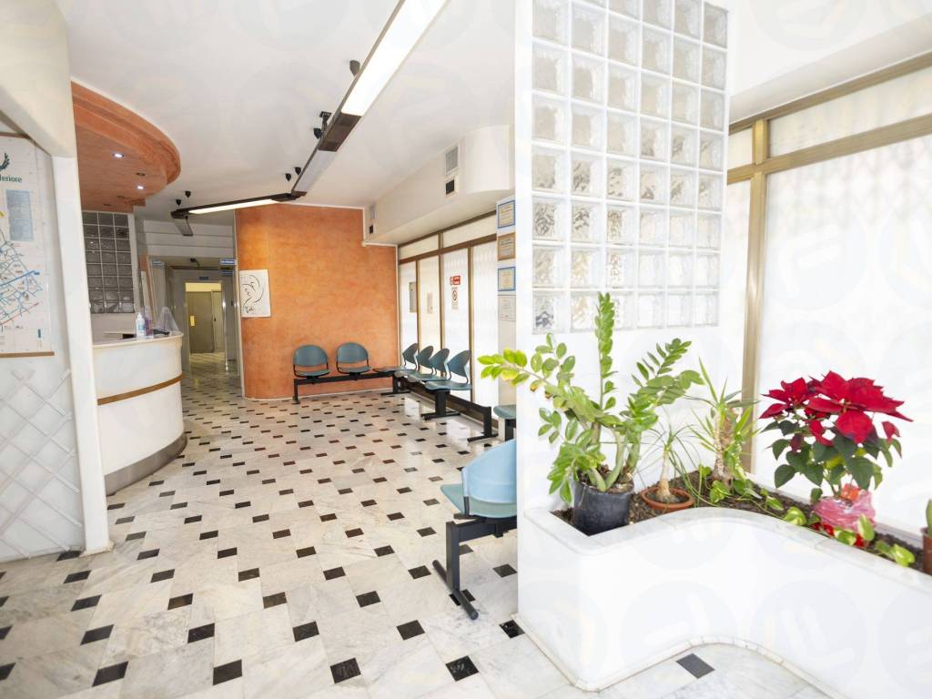 negozio in vendita a Nocera Inferiore