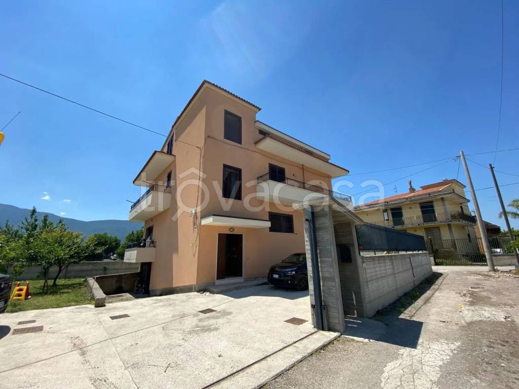 casa indipendente in vendita a Nocera Inferiore