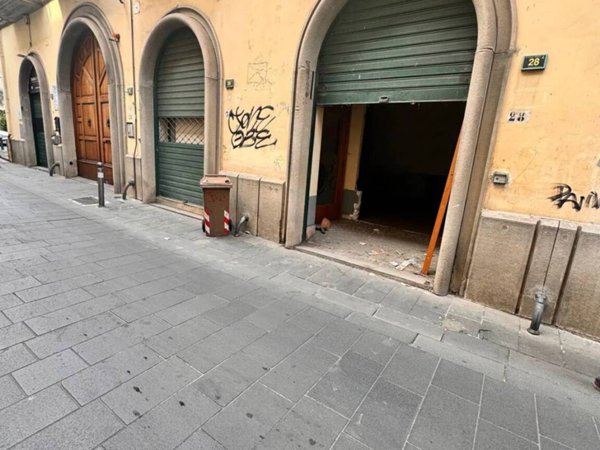 negozio in vendita a Nocera Inferiore