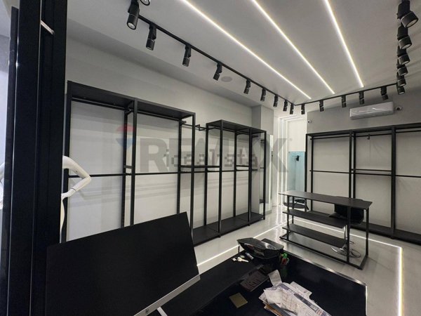 negozio in vendita a Nocera Inferiore