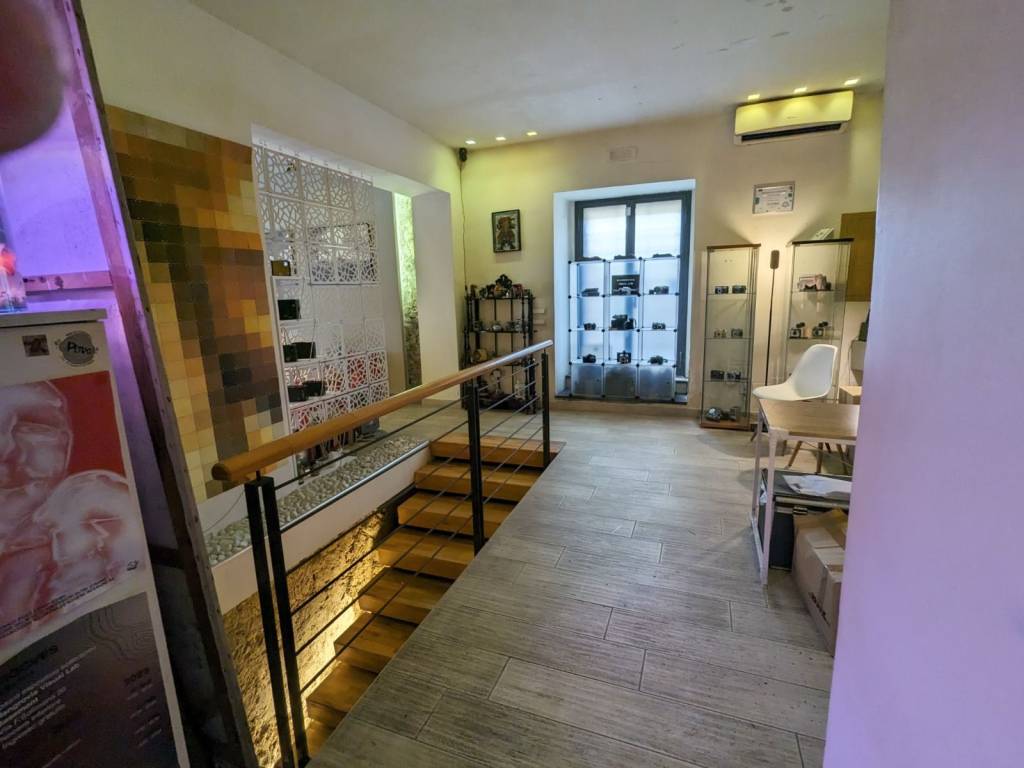 negozio in vendita a Nocera Inferiore