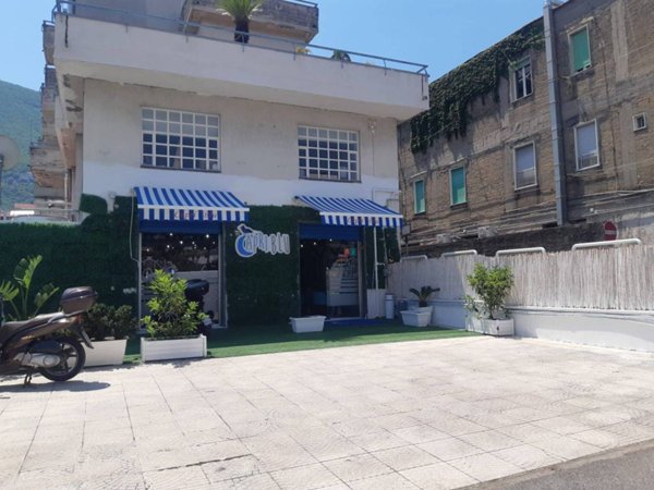 negozio in vendita a Nocera Inferiore