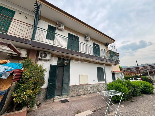 casa indipendente in vendita a Nocera Inferiore