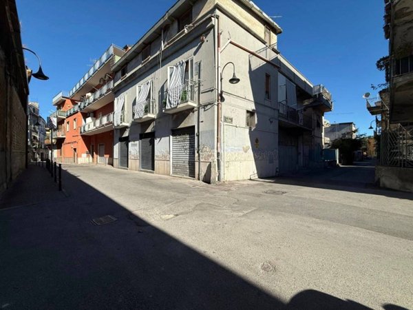 negozio in vendita a Nocera Inferiore