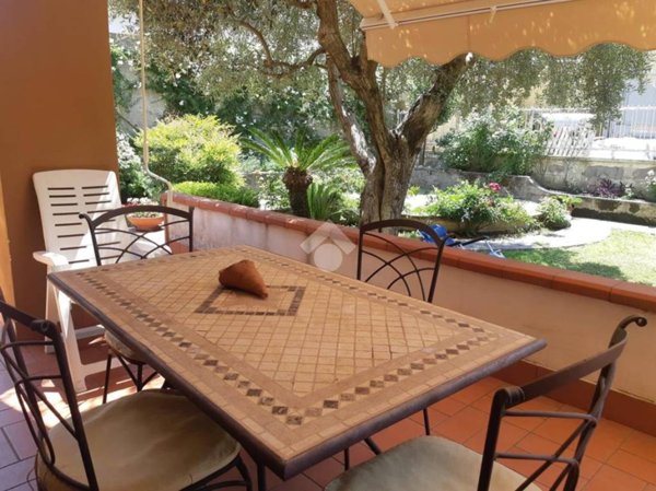 casa indipendente in vendita a Nocera Inferiore