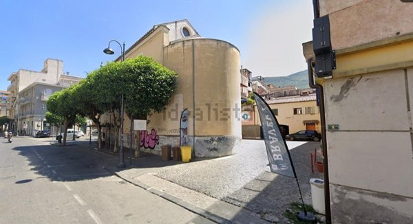 locale commerciale in vendita a Nocera Inferiore