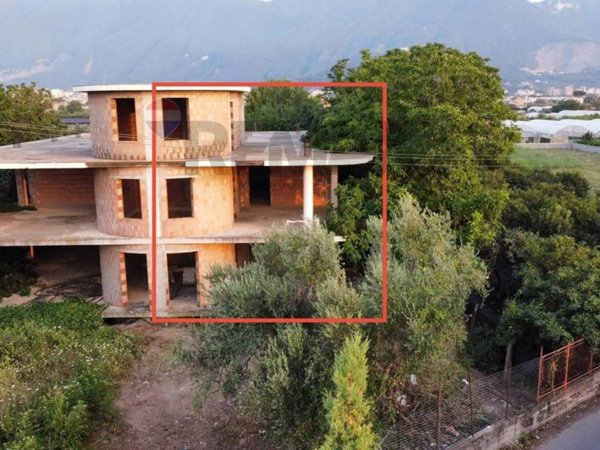 casa indipendente in vendita a Nocera Inferiore