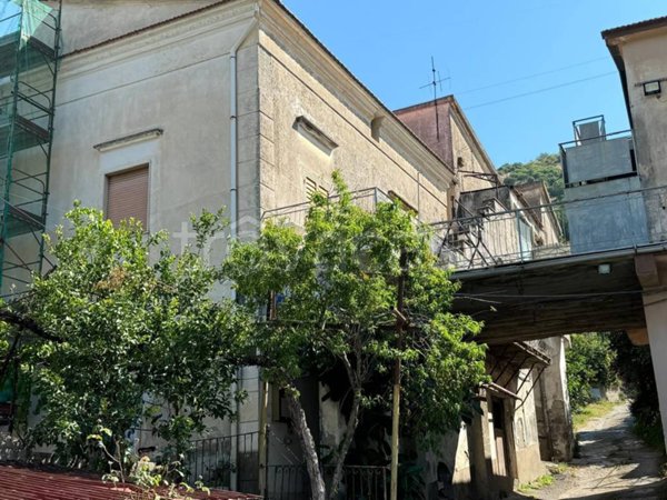 casa indipendente in vendita a Nocera Superiore