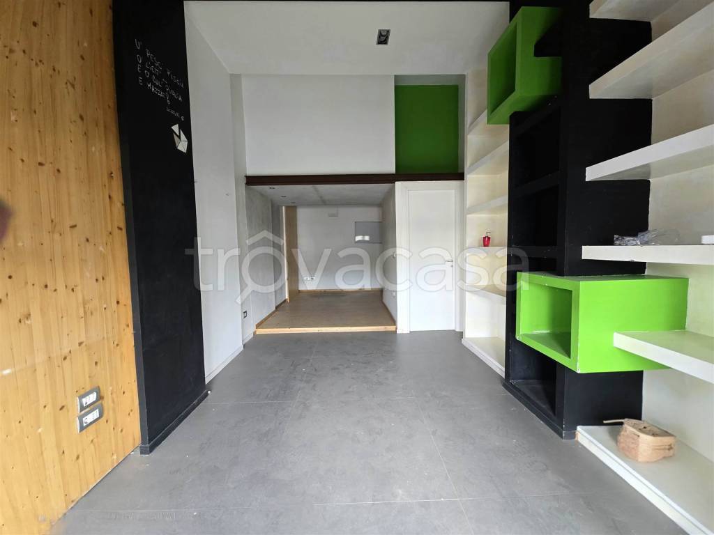 negozio in vendita a Nocera Superiore