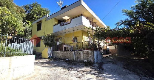 quadrivano in vendita a Nocera Superiore
