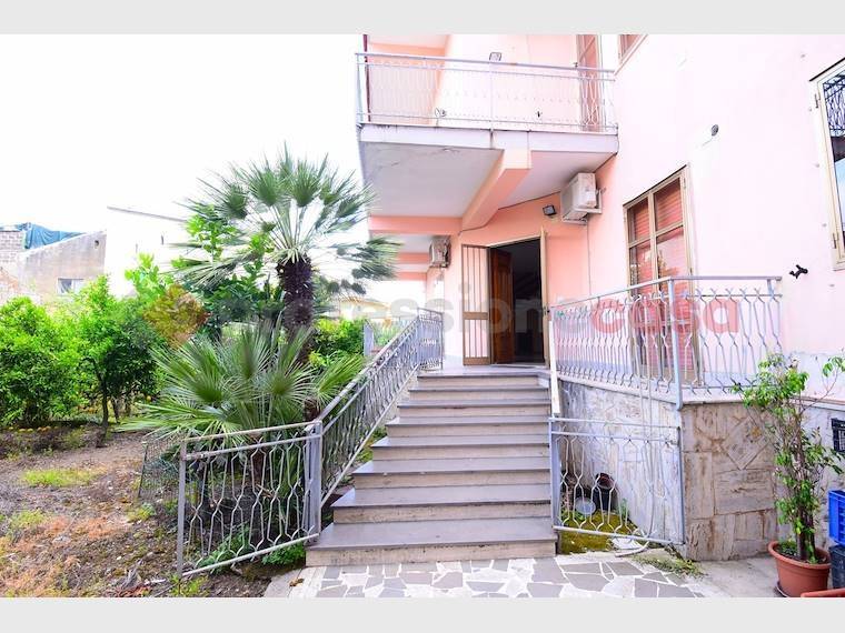 casa indipendente in vendita a Nocera Superiore