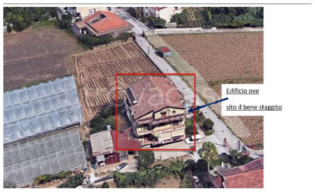 locale commerciale in vendita a Nocera Superiore