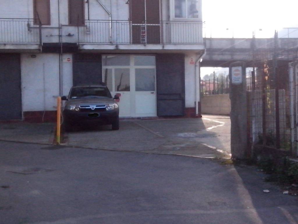 locale commerciale in vendita a Nocera Superiore in zona Pecorari