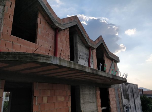 pentavano in vendita a Nocera Superiore