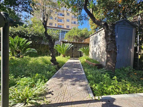 casa indipendente in vendita a Nocera Superiore in zona San Pietro