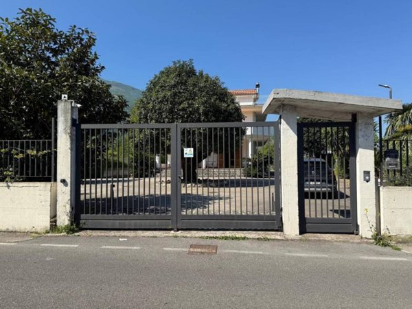 casa indipendente in vendita a Nocera Superiore