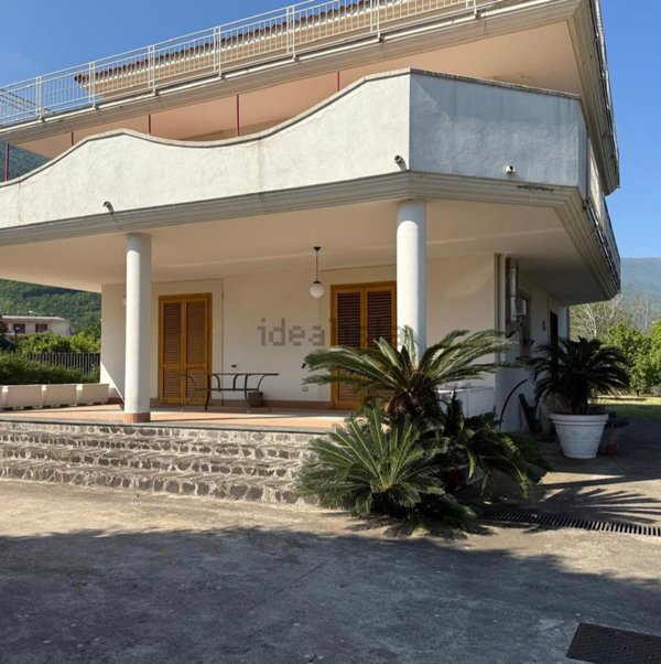 casa indipendente in vendita a Nocera Superiore