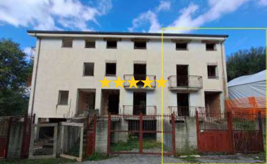 casa indipendente in vendita a Novi Velia